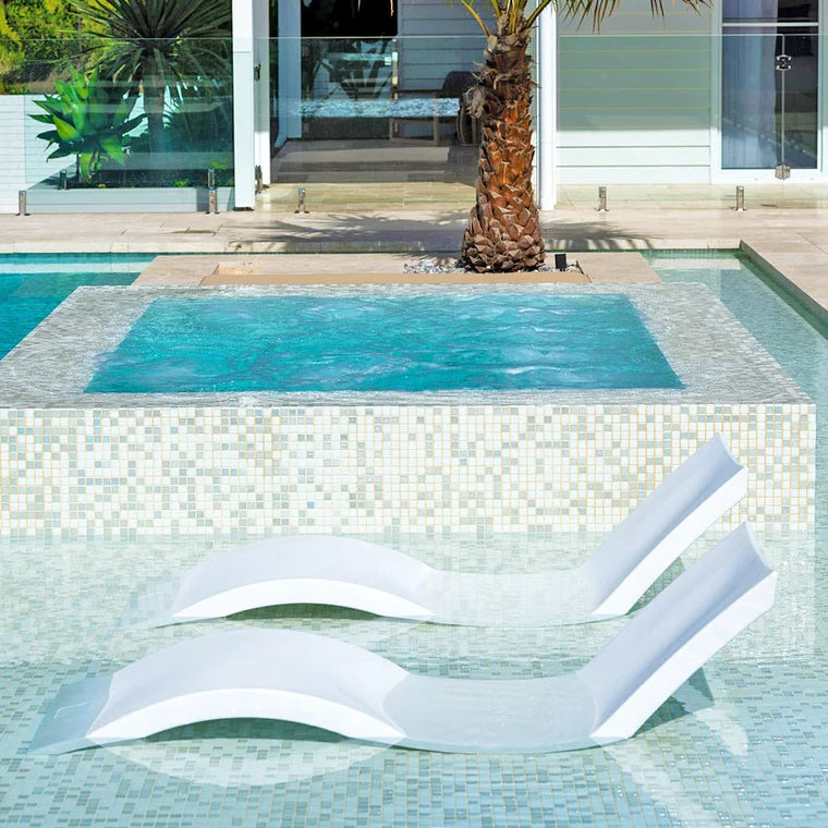 Signature Chaise Lounger